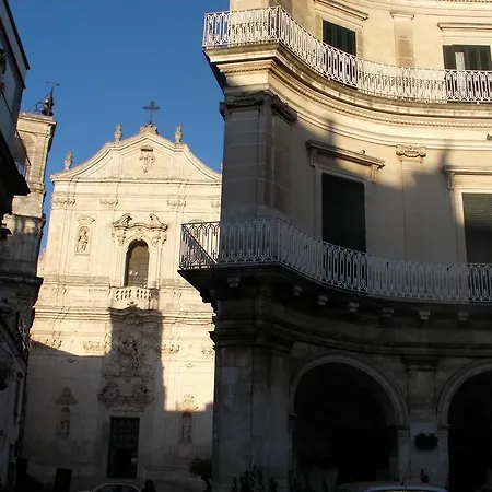 Ai Due Archi
