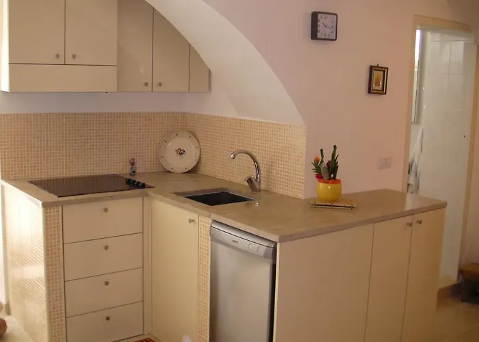 Гостевой дом Ai Due Archi Мартина-Франка